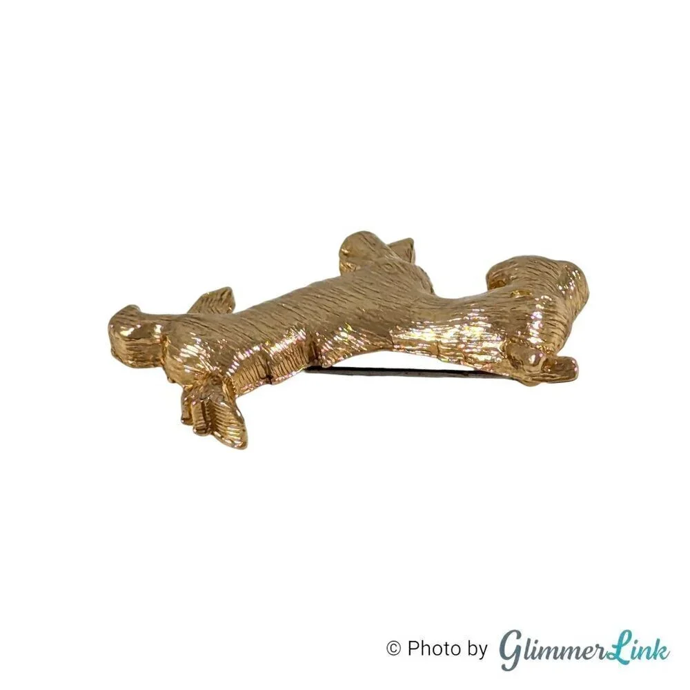 Vintage Scottish Terrier Clear Rhinestone Gold Tone Textured Brooch Pin